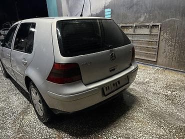 Продажа авто: Volkswagen Golf: 1998 г., 2 л, Механика, Бензин, Хэтчбэк — 4