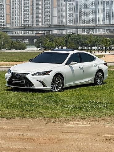 Lexus ES: 2020 г., 2.5 л, Гибрид
