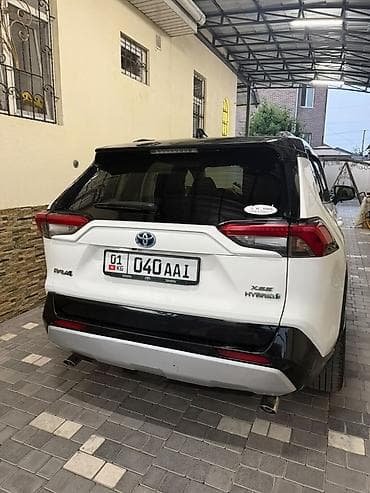 Toyota RAV4: 2020 г., 2.5 л, Автомат, Гибрид, Кроссовер — 3