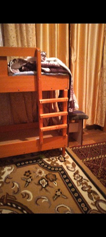 двухъярусные кроват бу: Двухъярусная кровать из массива светлого дерева. - Компактное решение — 2