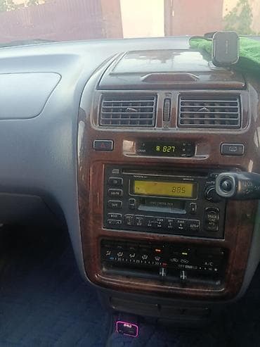 авто компании: Toyota Ipsum: 1996 г., 2 л, Автомат, Газ, Минивэн — 6