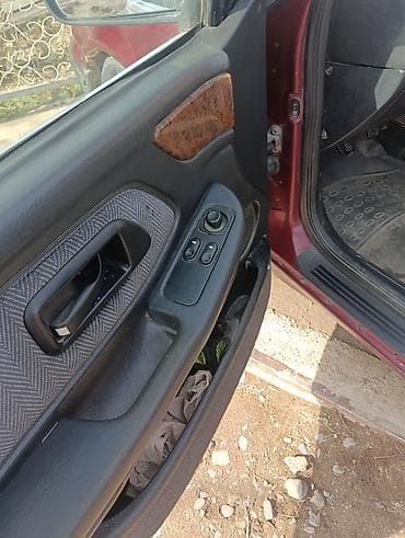 орёл агила: Ford Scorpio: 1993 г., 2 л, Механика, Бензин, Хэтчбэк — 5