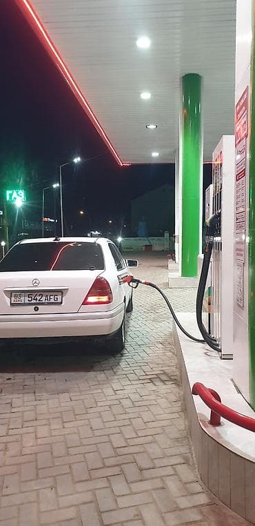 тоято авенс: Mercedes-Benz C-Class: 1994 г., 2.2 л, Механика, Бензин, Седан — 5