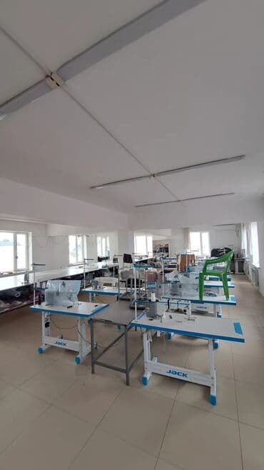 мини цех надом: Дордой 1 ж/м Сдается помещение под швейный цех Площадь: 130м2 — 3