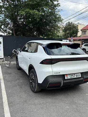 Продажа авто: Changan Qiyuan Q05: 2026 г., 3 л, Автомат, Электромобиль, Кроссовер — 5
