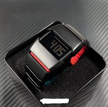 Другие наручные часы: Цифровые наручные часы в футуристическом стиле - Корпус и браслет в — 4