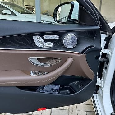 mers e124: Mercedes-Benz E-Class: 2019 г., 2 л, Автомат — 6