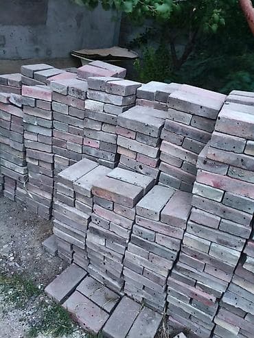 напольные пазлы: Срочно Продаётся брусчатка. б/у - Формат: прямоугольник. - Толщина — 1