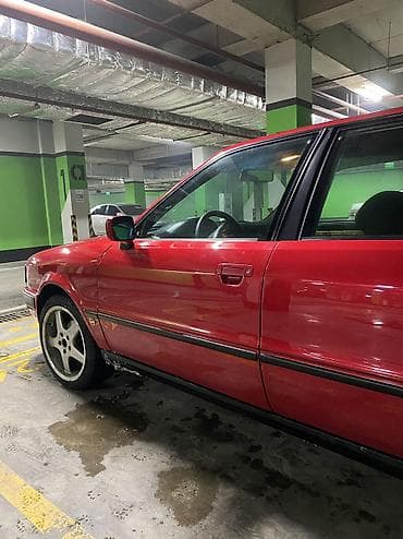 Водный транспорт: Audi 80: 1992 г., 2 л, Механика, Бензин, Седан — 5