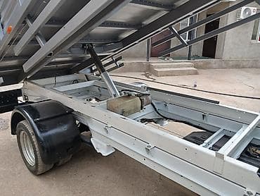 мото сатылат: Mercedes-Benz Спринтер: 2003 г., 2.2 л, Кол менен иштөөчү, Дизель — 7