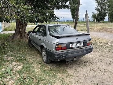 Volkswagen Passat: 1988 г., 1.8 л, Механика, Бензин, Седан — 5