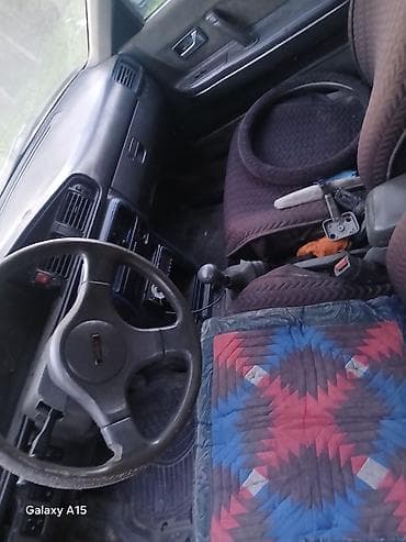 Продажа авто: Mazda 626: 1991 г., 2 л, Ручные, Бензин, Седан — 6