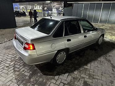 лобовой нексия: Daewoo Nexia: 2012 г., 1.6 л, Ручные, Бензин — 4