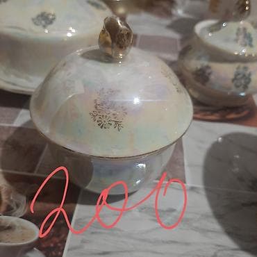 Посуда: Фарфоровая супница с крышкой и глубокими тарелками, перламутровая — 5
