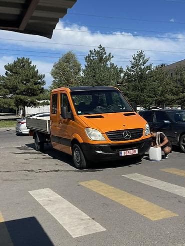 водовоз водавоз: Грузовой бортовой автомобиль Mercedes‑Benz Sprinter (кабина на 6 мест — 2