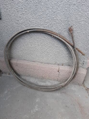 Крепкий тросс метров 10