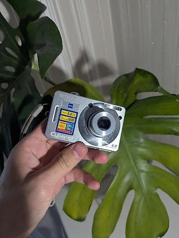 nikon d200: 📸 Sony DSC-W50 Полностью рабочий, в хорошем состоянии. Комплект: • — 2