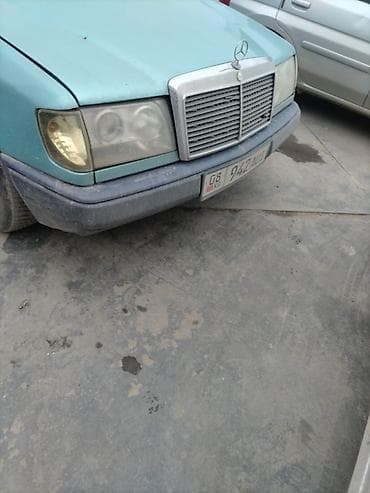 sprinter rex: Mercedes-Benz W124, седан, бирюзовый цвет. Классический кузов с — 7