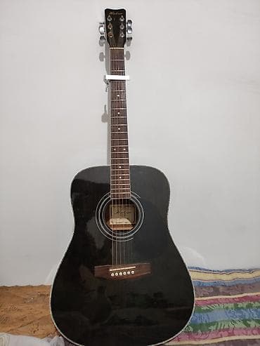 гитара на прокат: Акустическая гитара dreadnought в чёрном глянцевом цвете — 2