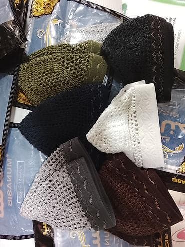 Вязаные мужские тюбетейки (см. фото) в классическом фасоне. -