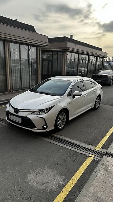 honda corolla: Toyota Corolla: 2023 г., 1.8 л, Автомат, Гибрид, Седан — 1