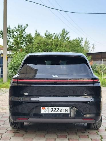 Lixiang: Lixiang L6: 2024 г., 1.5 л, Автомат — 4
