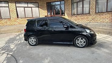 camry 1998: Honda Fit: 2007 г., 1.4 л, Автомат, Бензин, Хэтчбэк — 4
