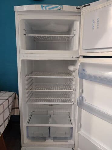 скупка холодильного оборудования: Холодильник Indesit, Двухкамерный — 3