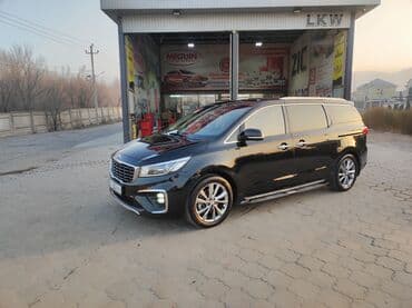 шипованные шины б у: Kia Carnival: 2018 г., 2.2 л, Автомат, Дизель, Минивэн — 3