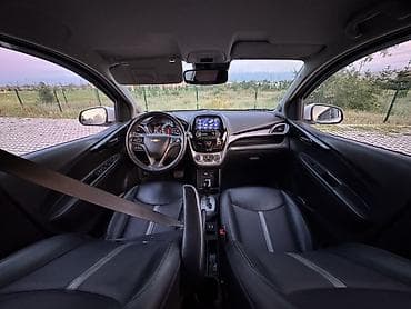 e53 x5: Chevrolet Spark: 2019 г., 1 л, Автомат, Бензин, Хэтчбэк — 8