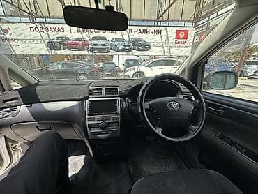 9: Toyota Ipsum: 2004 г., Бензин, Минивэн — 9