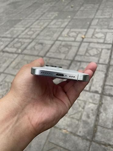 IPhone 16 Pro, 256 ГБ, Белый, Чехол, 88 % — 5