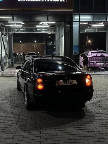 двигател на пассат: Volkswagen Passat: 2003 г., 2 л, Механика, Бензин, Седан — 7