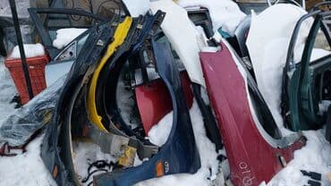 носкат: Продаю на запчасти тойота авенсис .носкат капот крыло зеркала фара — 4