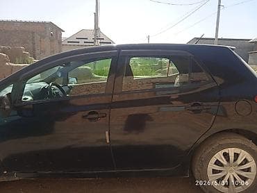 mini cuper: Toyota : 2008 г., Седан — 3