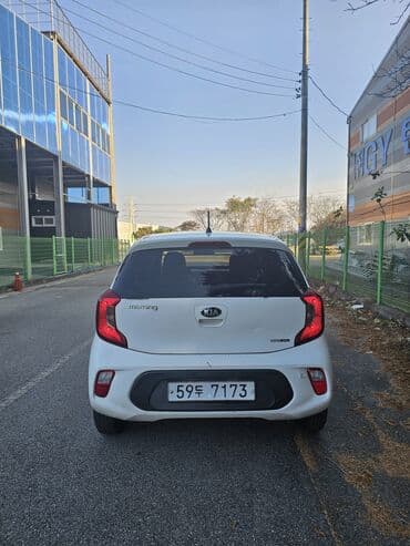 купить бу тент на фуру: Kia Morning: 2017 г., 1 л, Автомат, Бензиновая, Хэтчбэк — 5