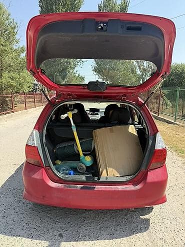 220 mers: Honda Jazz: 2007 г., 1.3 л, Механика, Бензин, Хэтчбэк — 3
