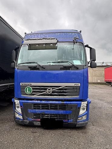 Тягач, Volvo, 2011 г., Тентованный