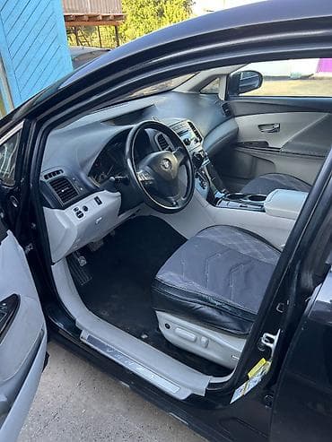 Toyota Venza: 2009 г., 2.7 л, Автомат, Бензин, Универсал — 10