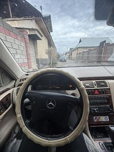 авто с киргизии: Mercedes-Benz E-Class: 1999 г., Автомат, Бензин, Седан — 3