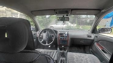 багажник авенсис: Toyota Avensis: 2000 г., 2 л, Механика, Дизель, Хэтчбэк — 6