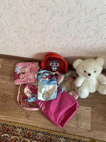лабубу сумка: Набор детских вещей и аксессуаров: - Яркий детский рюкзачок в виде — 2