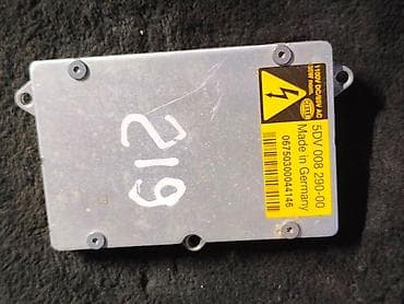 Блок розжига ксеноновых фар Hella 5DV 008 290-00 на Mercedes-Benz W219