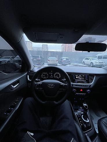 Hyundai Solaris: 2018 г., 1.4 л, Автомат, Бензин, Седан — 9