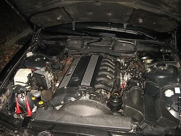 Продаю Двигатель M52 и коробку
