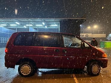 авто продажи: Mitsubishi Space Gear: 1997 г., 2 л, Механика, Бензин, Минивэн — 3