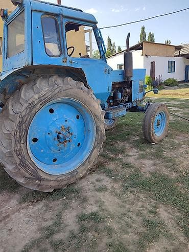 Тракторы МТЗ (Беларус): Продается с прицепом МТЗ 80 Трактор Беларус (МТЗ), колесная формула — 5