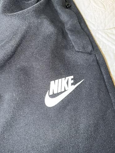 Футболки: Спортивный костюм Nike Av-15, размер M, подойдет на S, в хорошем — 8