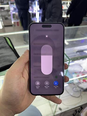 iphone 14 pri: IPhone 14 Pro Max, Б/у, 256 ГБ, Deep Purple, Чехол, Зарядное устройство, Защитное стекло — 7