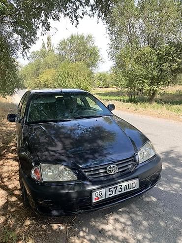 Унаа сатуу: Toyota Avensis: 2002 г., 2 л, Кол менен иштөөчү, Дизель, Хетчбек — 2